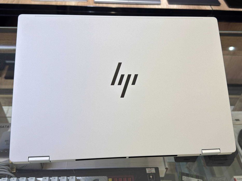 Hp OmniBook 7 Flip 16" 2.8K OLED tauch Ultra 7 256V RAM 16 Gb 8533 1TB