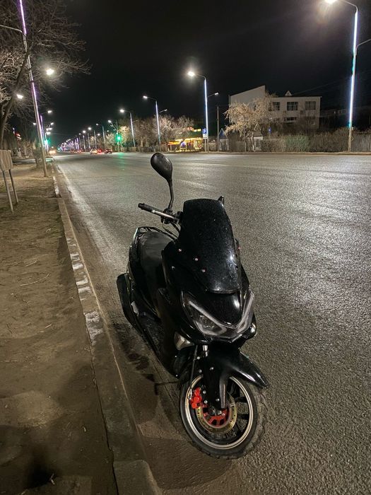 Продам Мопед Скутер Макси maxvi .