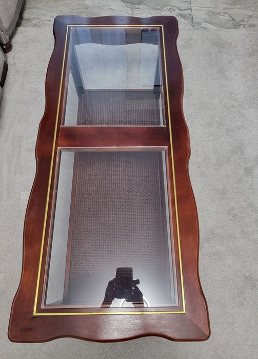 Vand masuta de cafea  pentru sufragerie