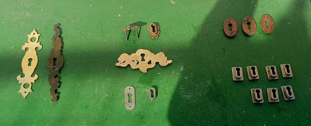 Rozete pentru dulapuri