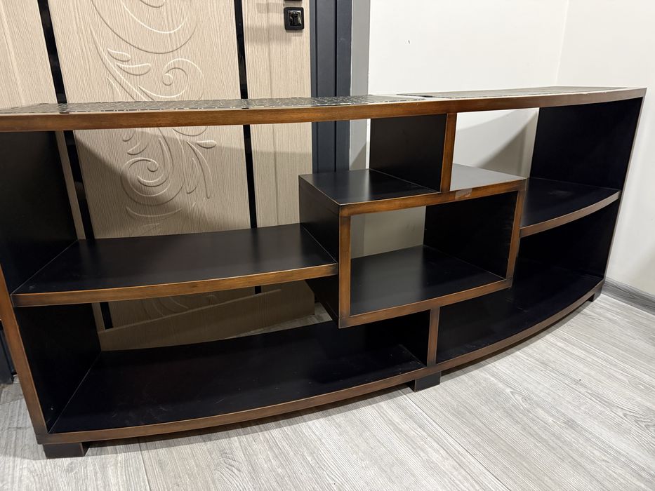 Продается тв консоль