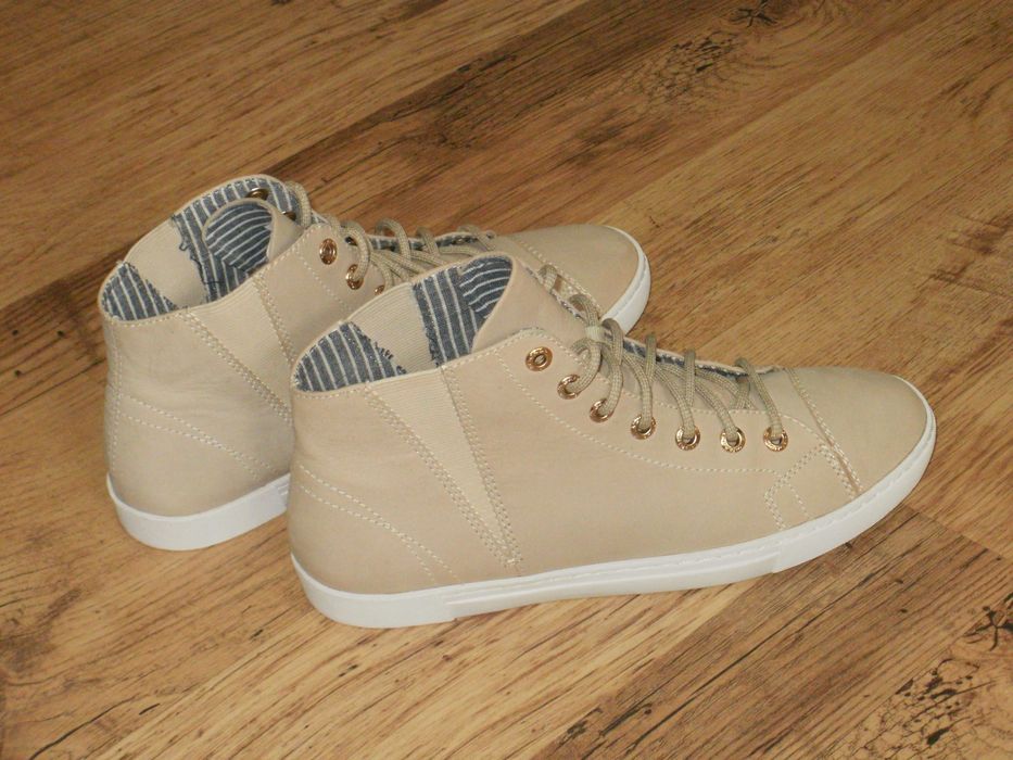 VAGABOND нови оригинални юношески естествена кожа 39