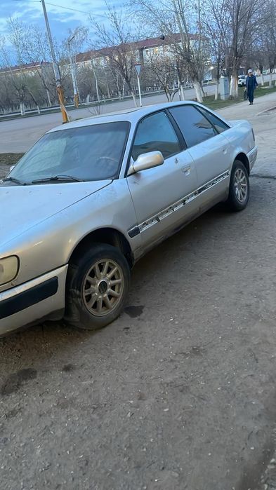 Продам ауди 100с4
