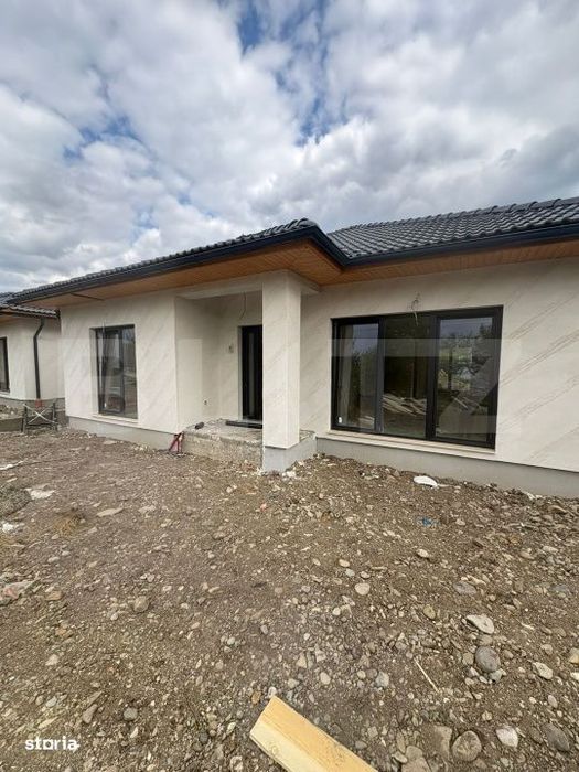 Casa de vanzare LAC UNIREA 600mp TEREN