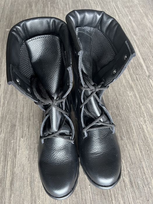 Продам новые берцы