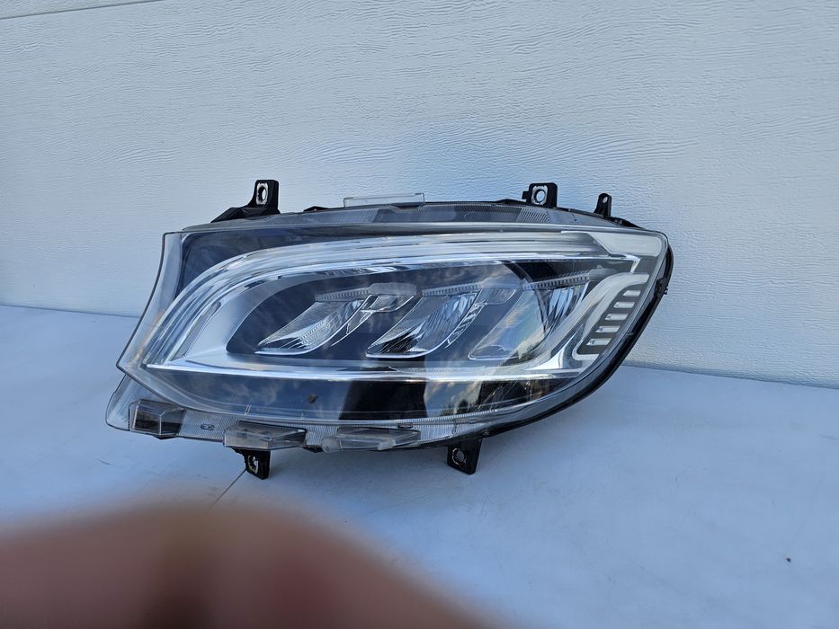 Far stanga original Mercedes Sprinter W907 Full Led