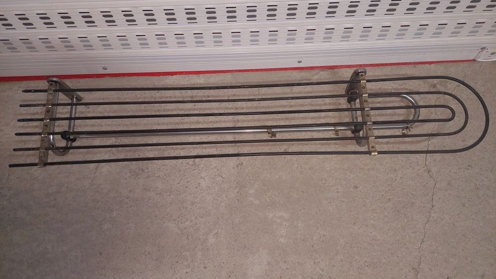 Зкачалка хромирана за гардероб дрехи портманто