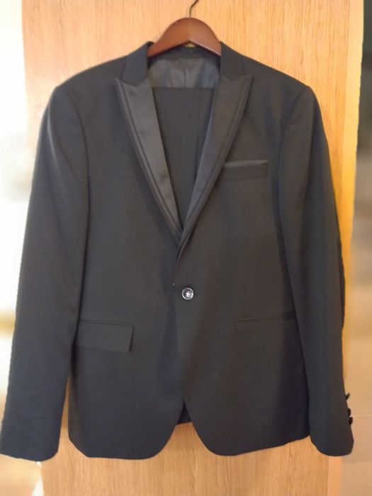 Мъжки официален костюм, черен