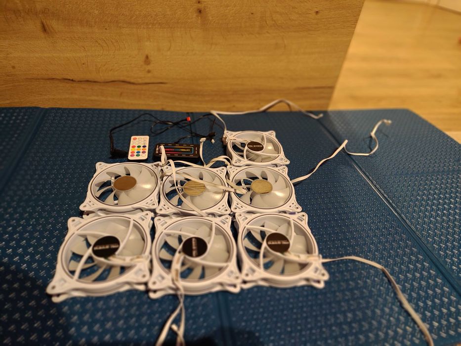 Set ventilatoare coolere pc cu controler si telecomanda