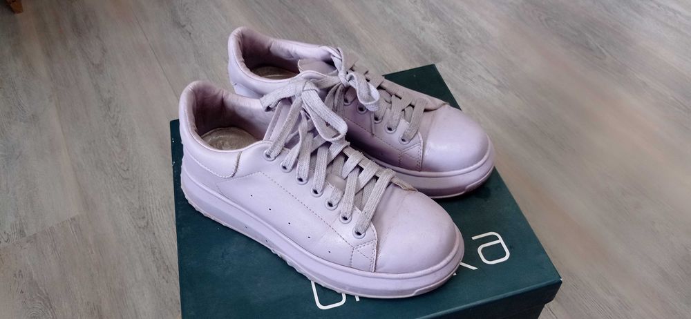 37 р-р кроссовки, сандалии, ботильоны