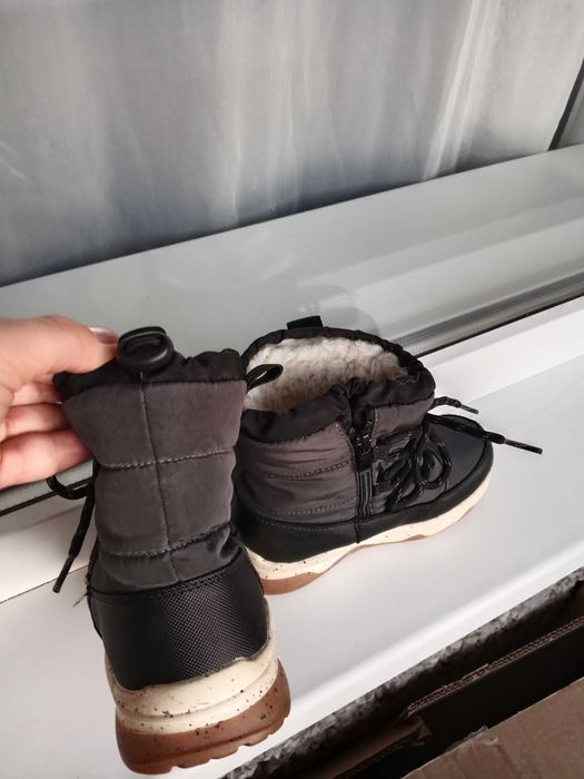 Продам зимние сапожки 28р