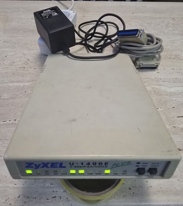 Раритетный аналоговый модем ZyXel U-1496E +