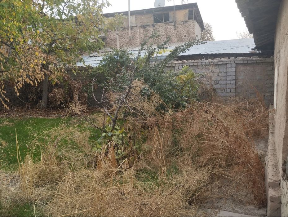 Yer sotiladi 3.2 sotix Samarqand Darvozada