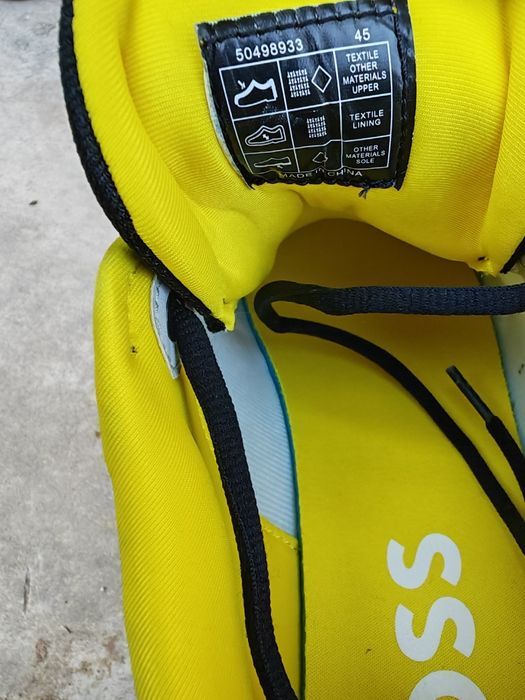 Adidași boss mărimea 45