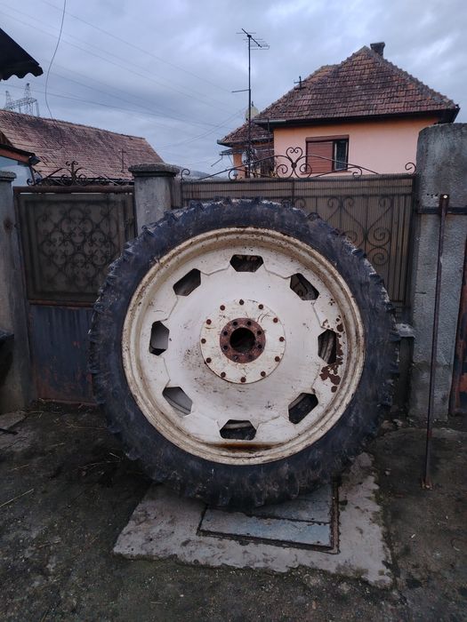 Vind tractor Ford  7910