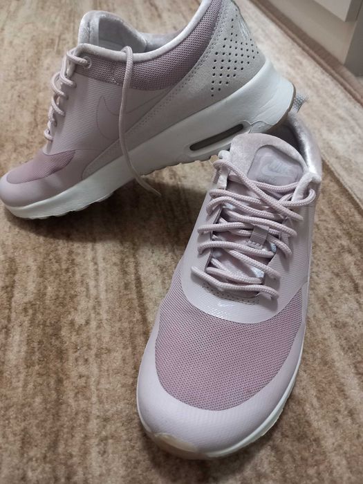 Дамски маратонки Nike