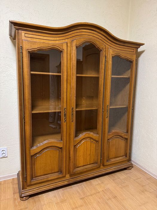 СРОЧНО! Продам дубовый шкаф