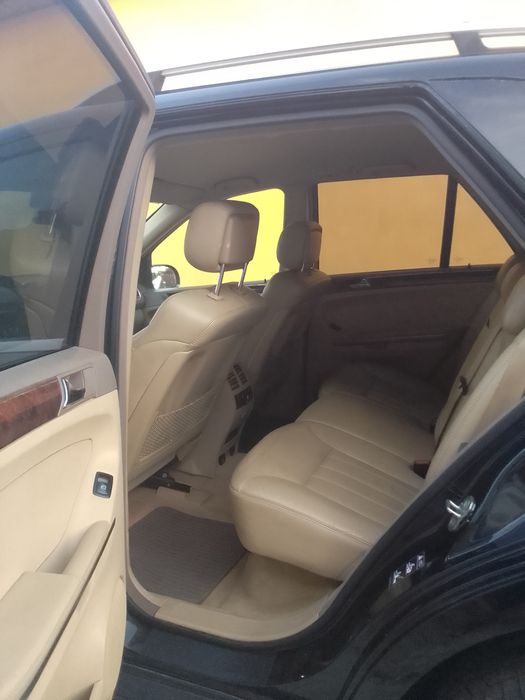 Mercedes Benz ml320