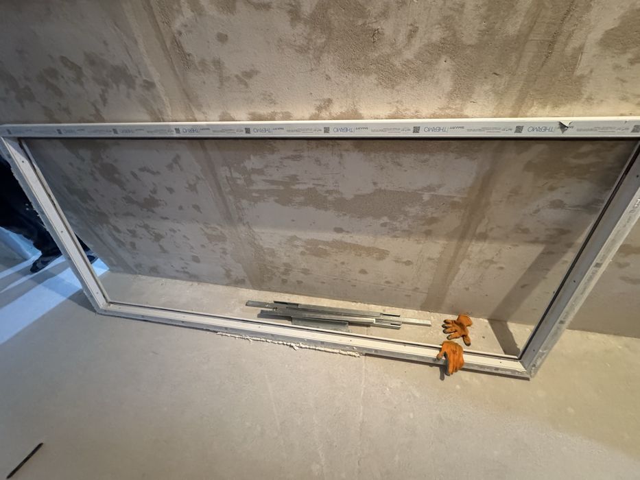 Окно и балконная дверь