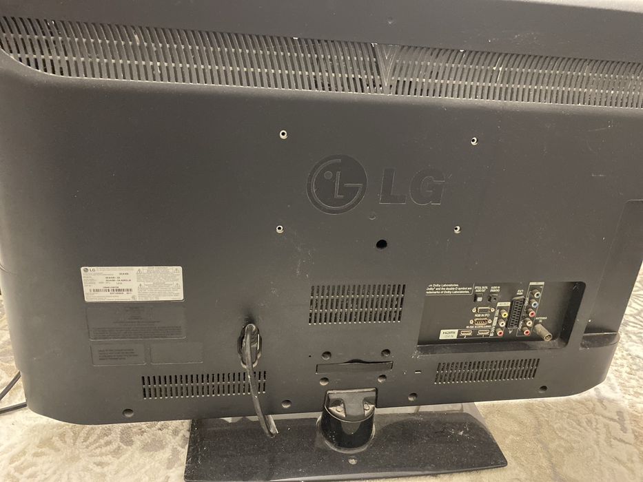 телевизор LG робочий