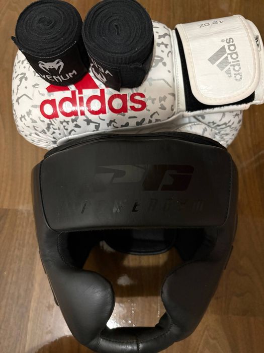 Бокс шлем перчатка +бинт