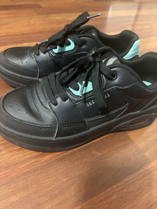 Кроссовки Skechers