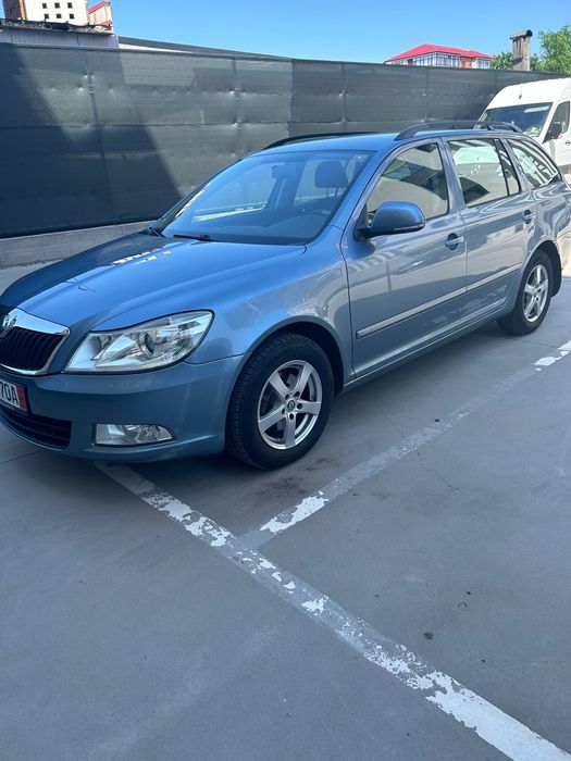 SKODA Octavia 2012