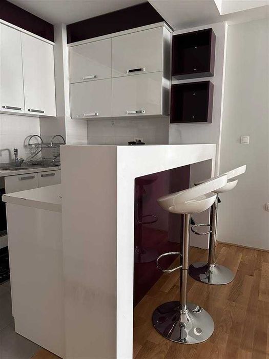 Дава се под наем Двустаен апартамент в Бургас, Възраждане - 66 кв.м за 204 € - Снимка #1