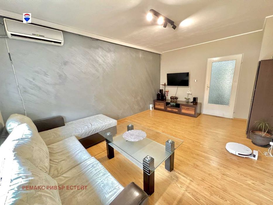 Продава се Тристаен апартамент в Русе, Дружба 3 - 82 кв.м за 1214 €/кв.м - Снимка #5