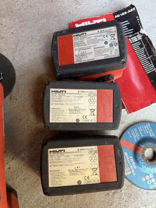 Hilti AG 125-A22 3х5,2Ah безчетков ъглошлайф