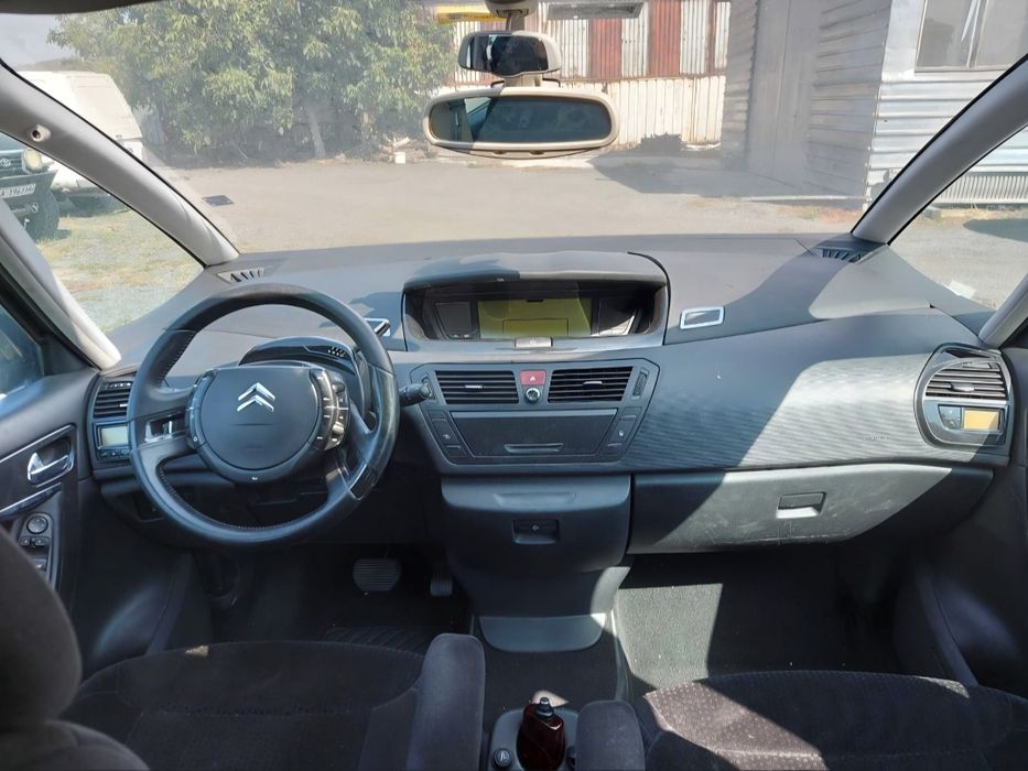 Продава се на части !
Citroen c4 grand picasso
1.6 hdi
Автоматична скоростна кутия
Exclusive изпълнение
