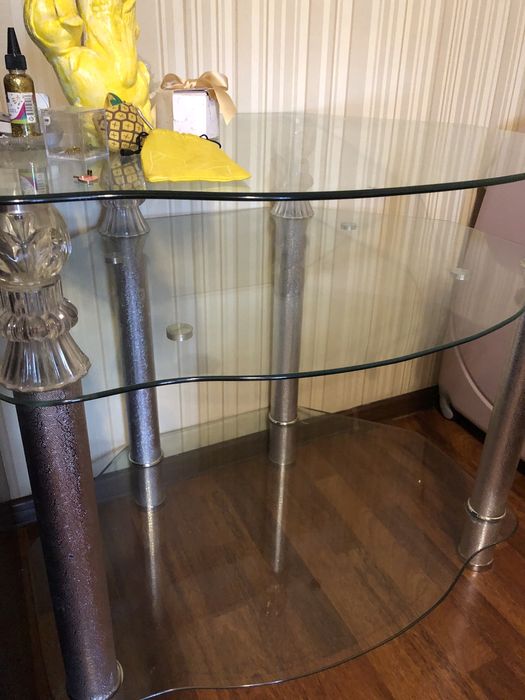 Продам стеклянную подставку