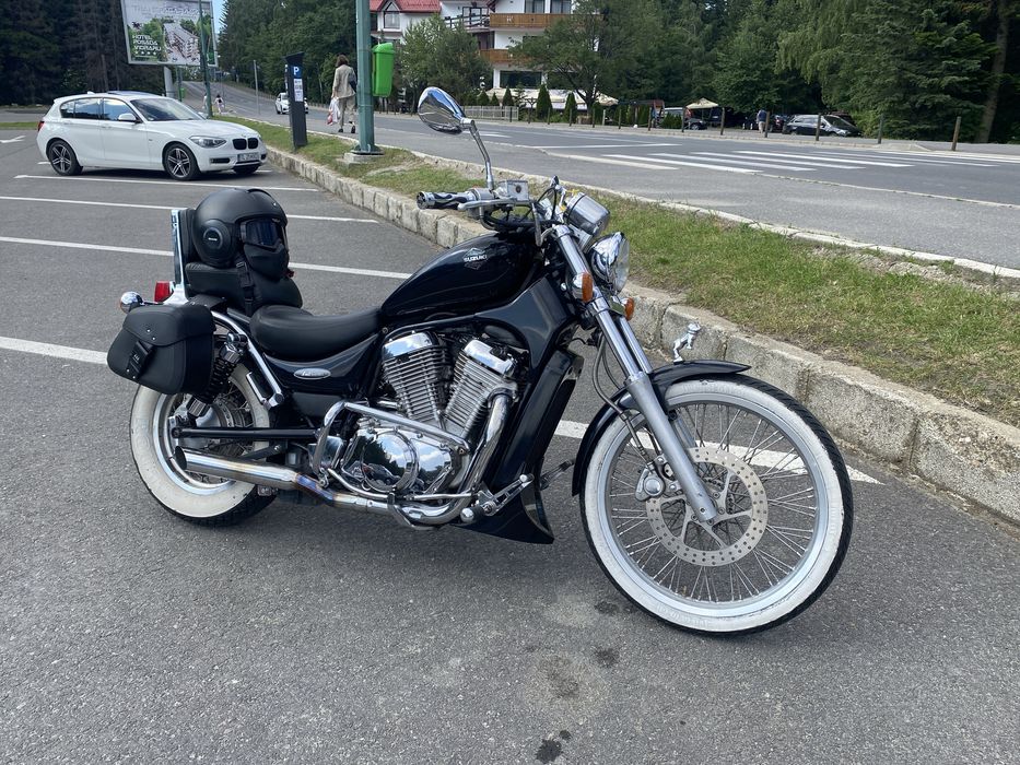 Suzuki intruder VS600  / accept unele schimburi