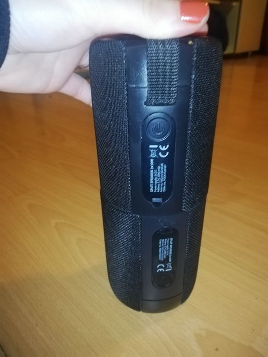 Vând boxe Bluetooth urgent