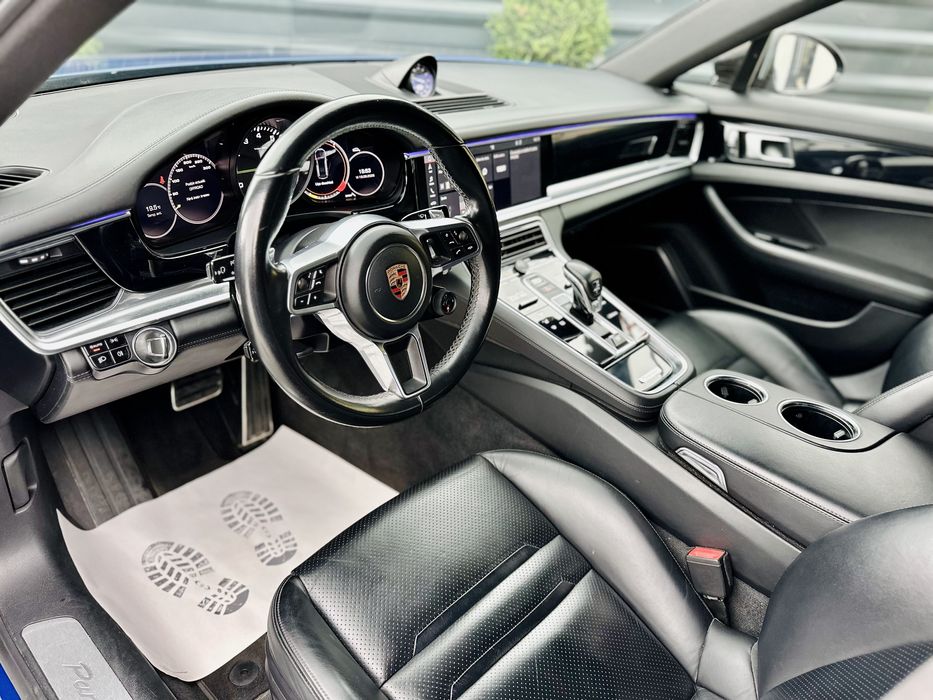 Porsche Panamera 4S