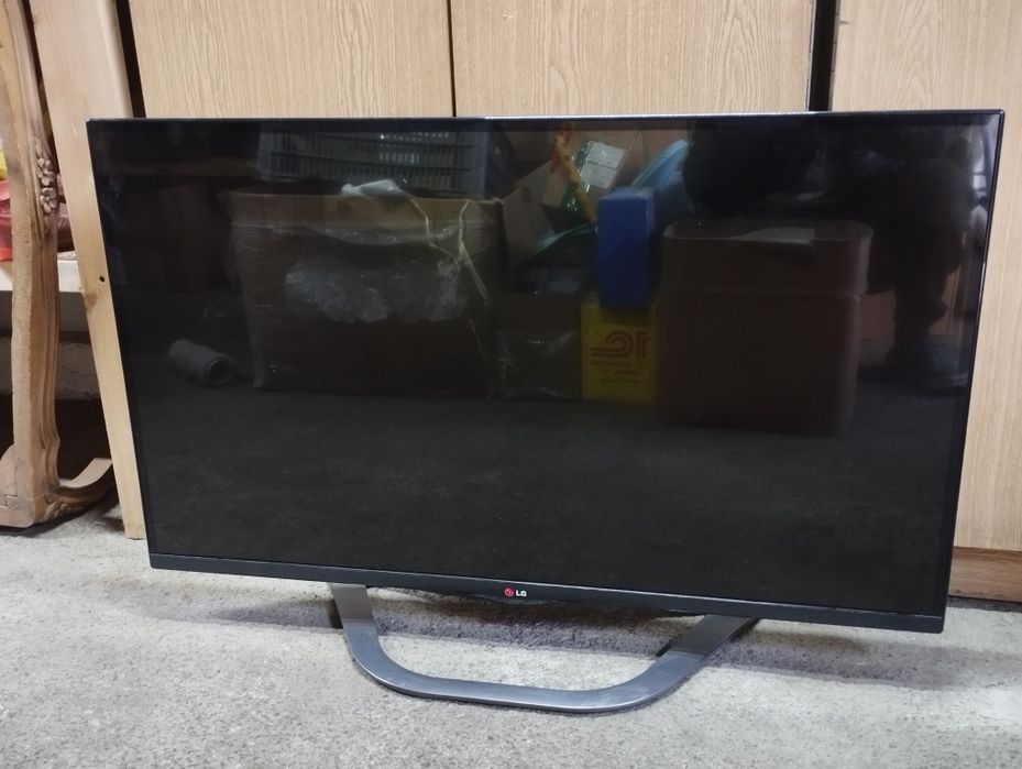 Телевизор LG на запчасти