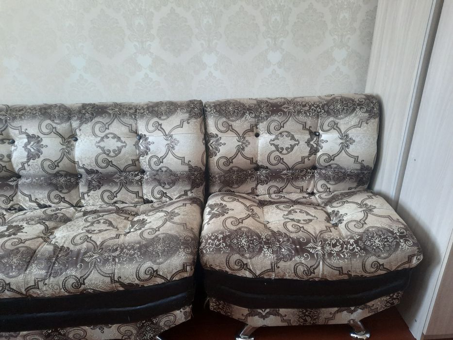 Диван срочно арзан