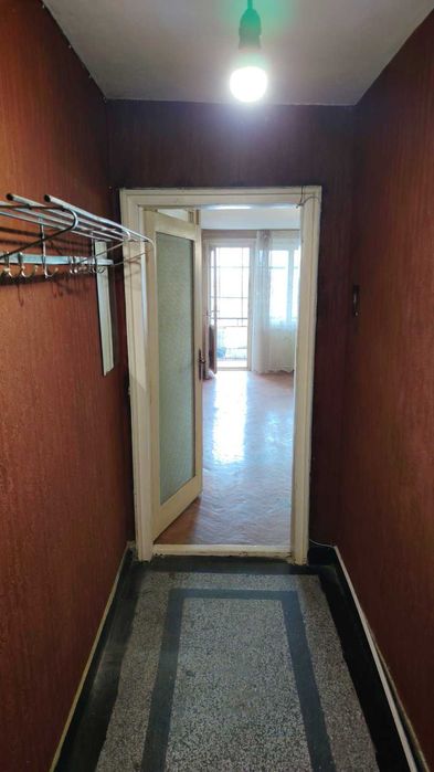 Продава 4-стаен апартамент гр. Шумен