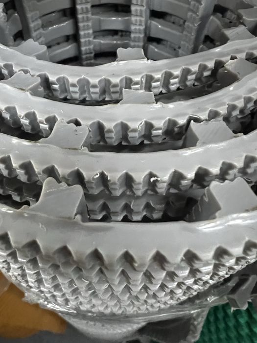 Коврик на шипах резиновый в рулоне