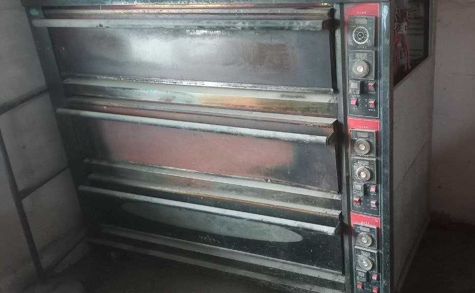 СРОЧНО! Продаеться печь электрическая для буханки