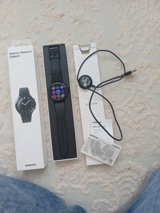 Смарт-часы Samsung Galaxy Watch 4 Classic