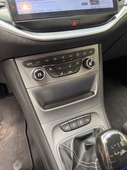 Opel Astra K | Volan și Scaune Încălzite | Lane Assist | Navigație Android | Dublu Climatronic