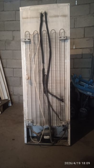 Срочно продам холодильник в рабочем состоянии