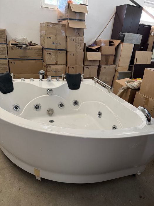 Cada hidromasaj/jacuzzi  semi noua 150/150 cm
