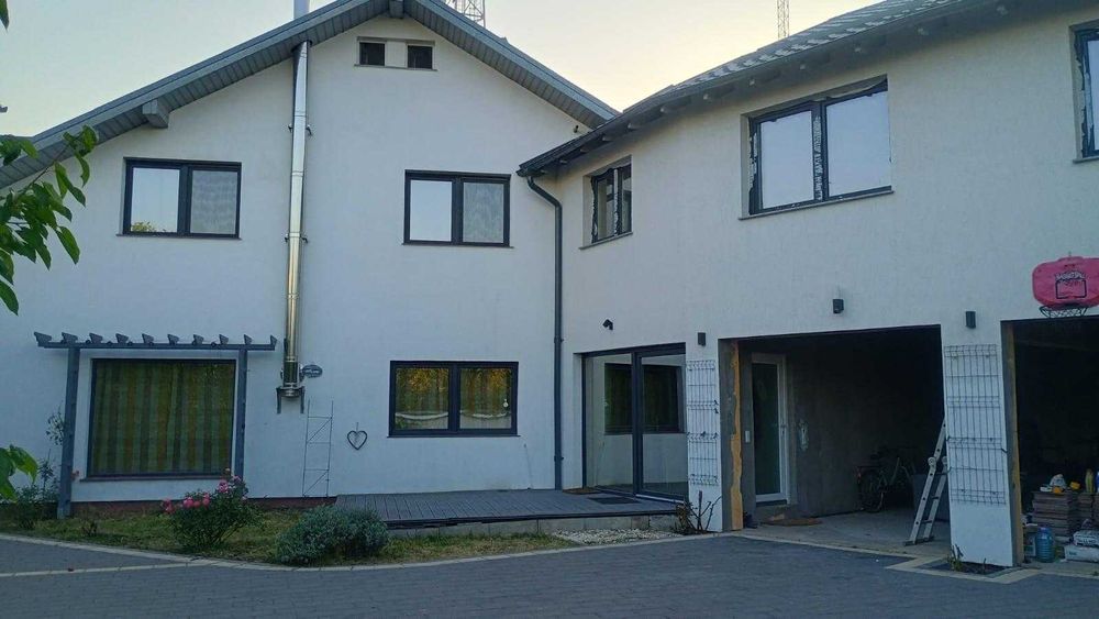 Vand casa unicat -str. 1 Mai