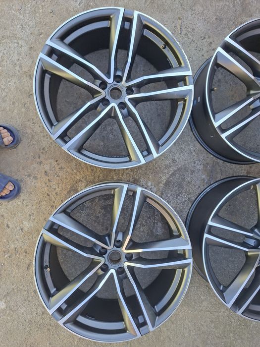 Jante 5×112 R22  in 2 latimi Audi Q7,Q8,SQ8,RS Q8 ,A6,A7