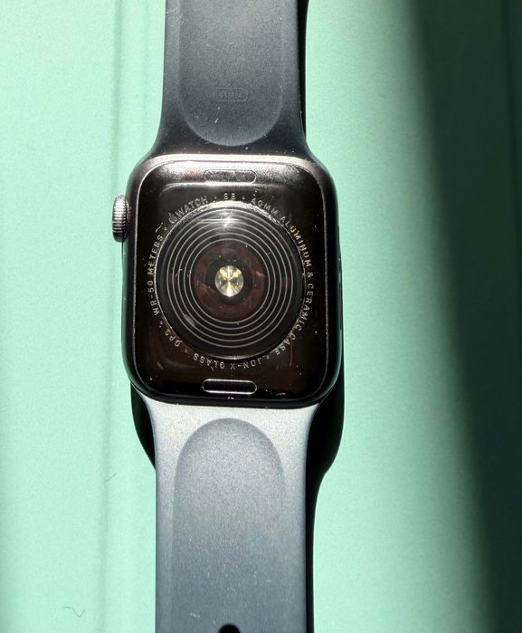 Apple watch SE состояние хорошее