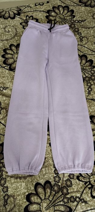 Продам спортивный костюм на девочку