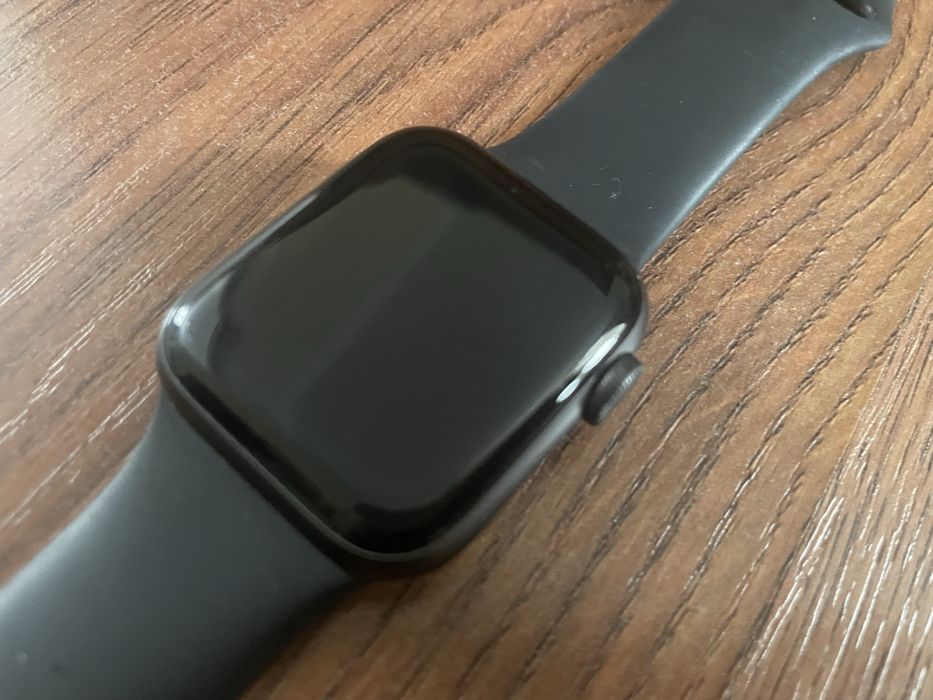 Смарт часы Apple Watch SE 40мм