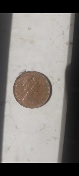 Moneda New Pence